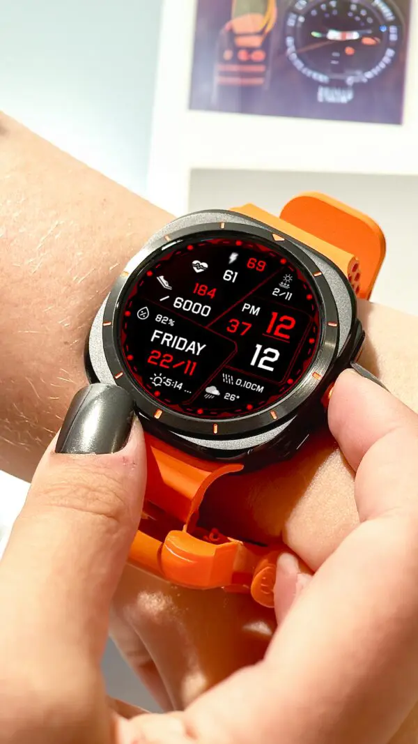 N-Sport717 3D Digital Watch Face