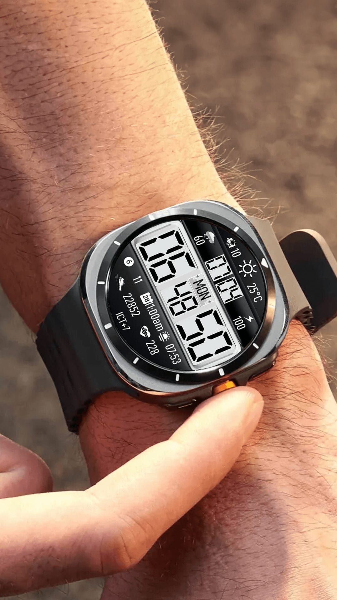 N-SPORT 737 Real-time Weather Luxury Classic Analog Watch Face for Samsung & Wear OS feature image